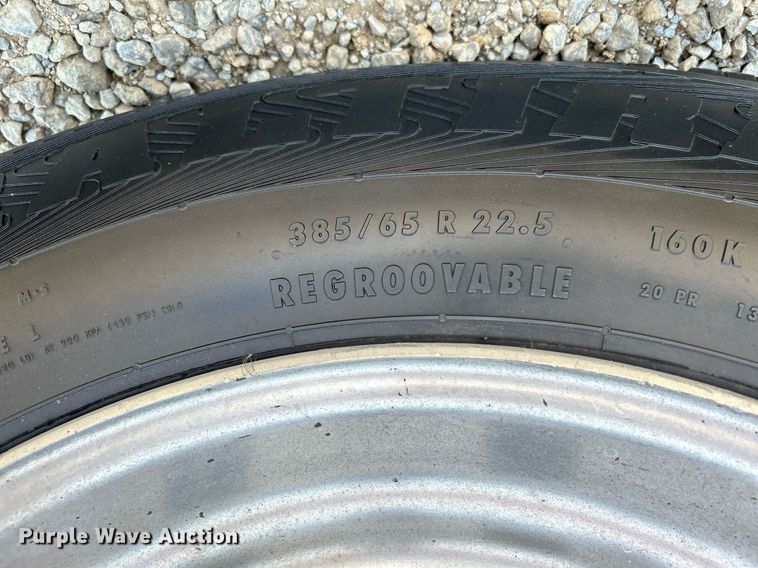 image for item DI7940 2009 Kenworth T800  dump truck