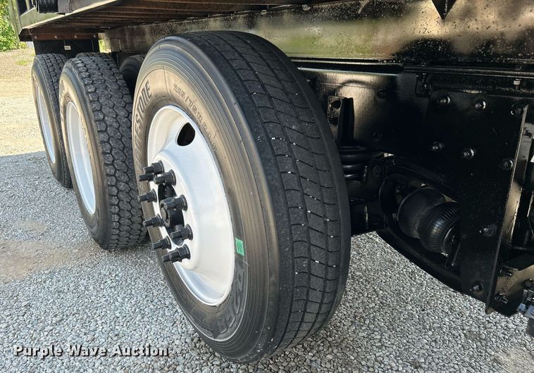 image for item DI7940 2009 Kenworth T800  dump truck