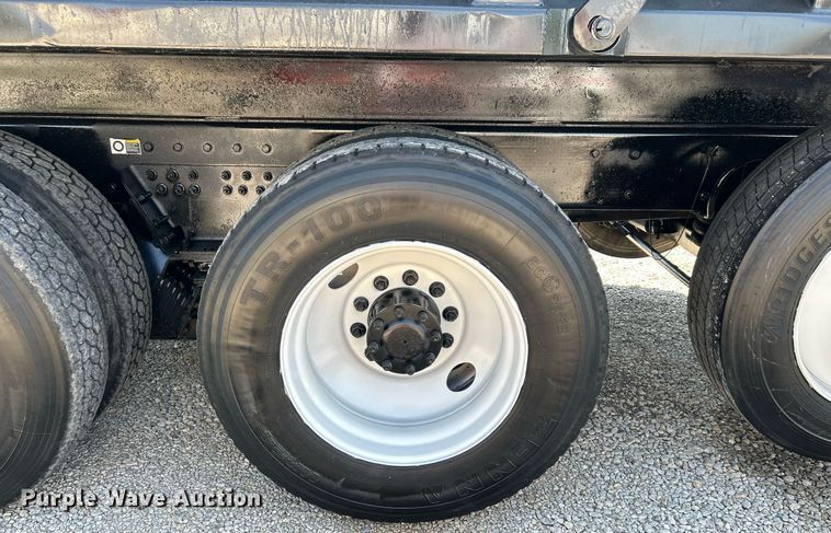 image for item DI7940 2009 Kenworth T800  dump truck