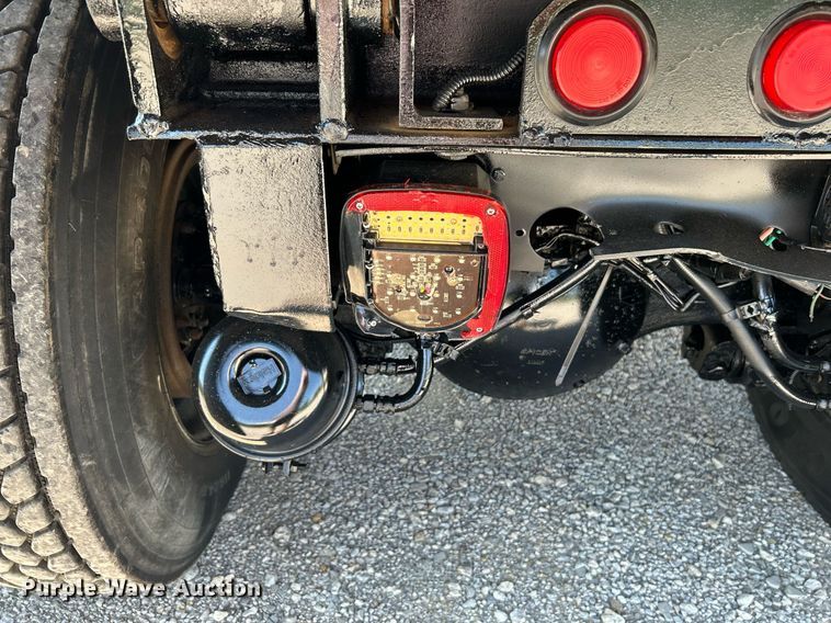 image for item DI7940 2009 Kenworth T800  dump truck