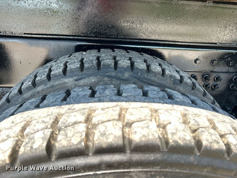 image for item DI7940 2009 Kenworth T800  dump truck