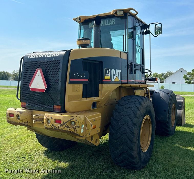 image for item DI7942 2001 Caterpillar 924G  wheel loader