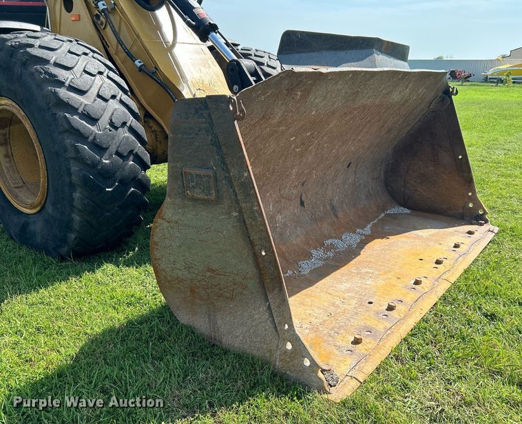image for item DI7942 2001 Caterpillar 924G  wheel loader