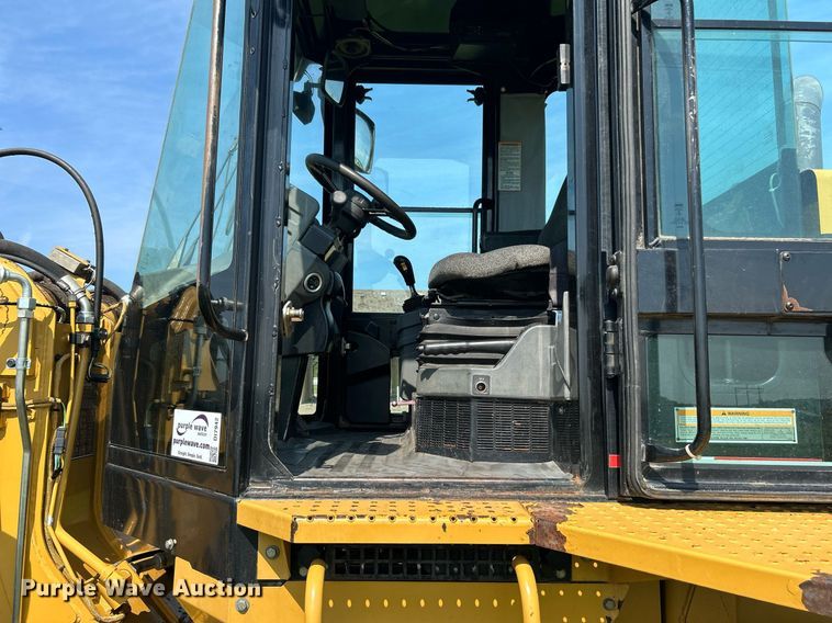 image for item DI7942 2001 Caterpillar 924G  wheel loader