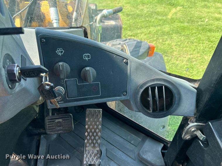 image for item DI7942 2001 Caterpillar 924G  wheel loader