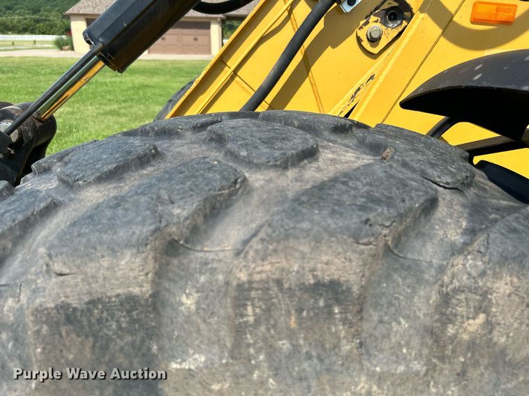 image for item DI7942 2001 Caterpillar 924G  wheel loader