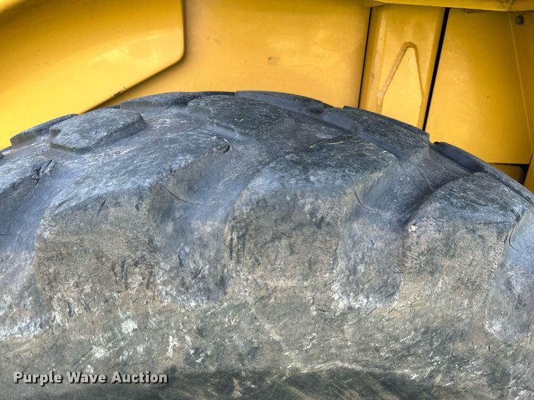 image for item DI7942 2001 Caterpillar 924G  wheel loader