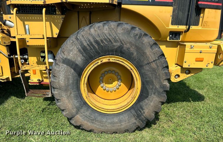 image for item DI7942 2001 Caterpillar 924G  wheel loader