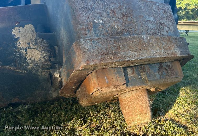 image for item DI7954 Bobcat  skid steer drop hammer