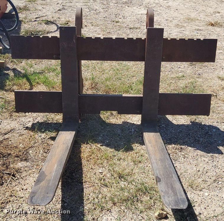 image for item DJ0836 2013 Caterpillar 420F IT  backhoe