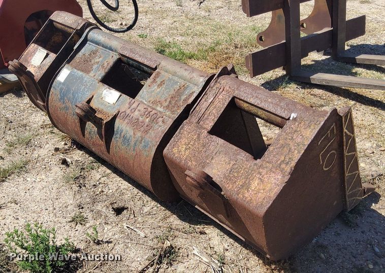 image for item DJ0836 2013 Caterpillar 420F IT  backhoe