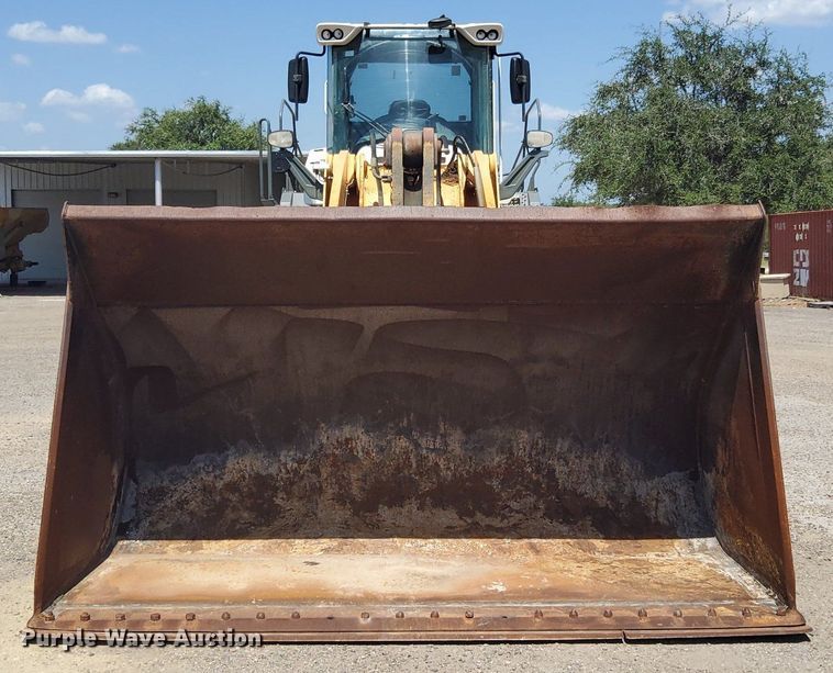 image for item DJ0838 2017 Liebherr L586  wheel loader