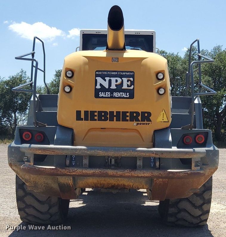 image for item DJ0838 2017 Liebherr L586  wheel loader