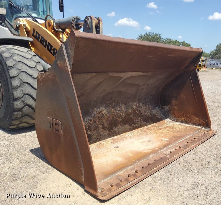 image for item DJ0838 2017 Liebherr L586  wheel loader