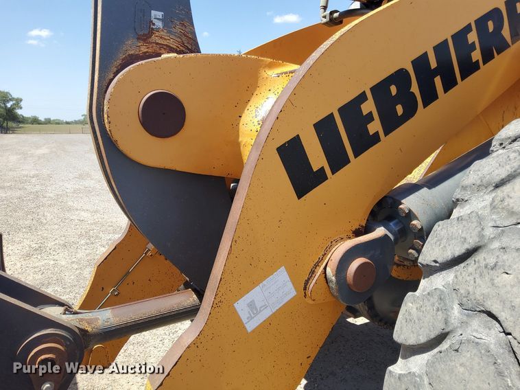 image for item DJ0838 2017 Liebherr L586  wheel loader