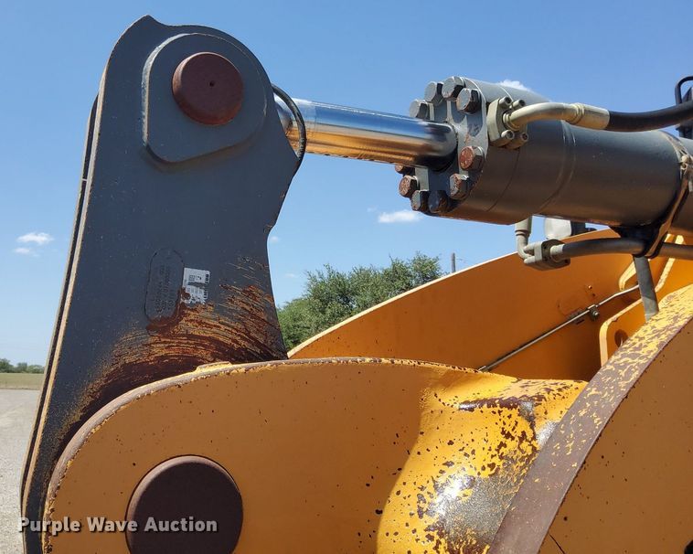 image for item DJ0838 2017 Liebherr L586  wheel loader