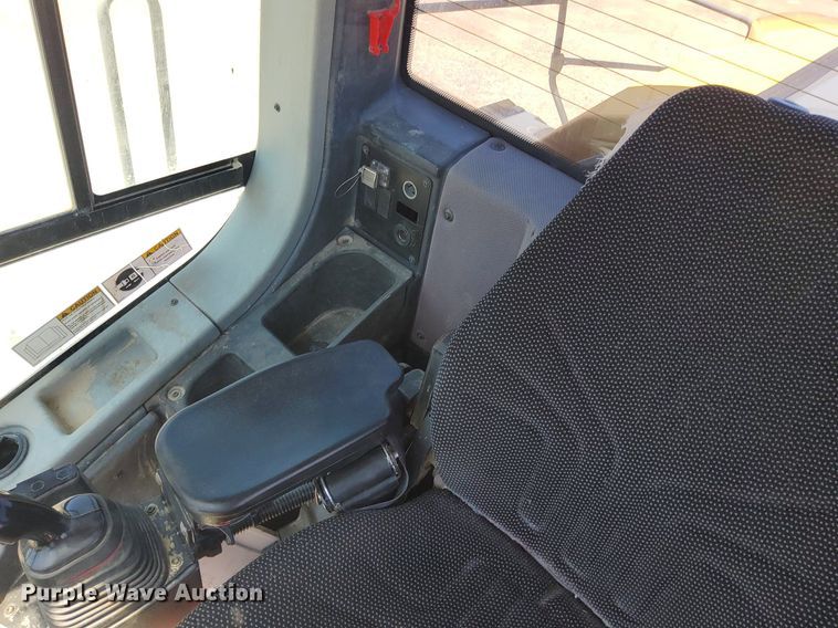 image for item DJ0838 2017 Liebherr L586  wheel loader