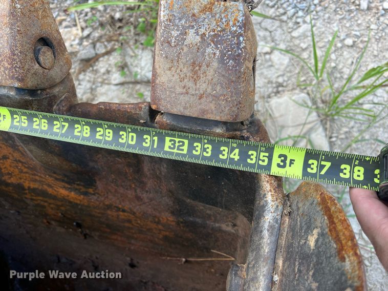 image for item DM1998 Komatsu PC128UU-1  excavator