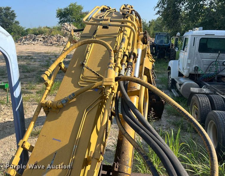 image for item DM1998 Komatsu PC128UU-1  excavator