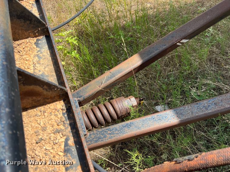 image for item DN3114 1984 Clement  end dump pup trailer