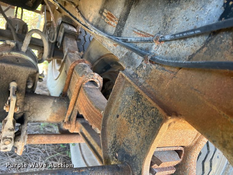 image for item DN3114 1984 Clement  end dump pup trailer