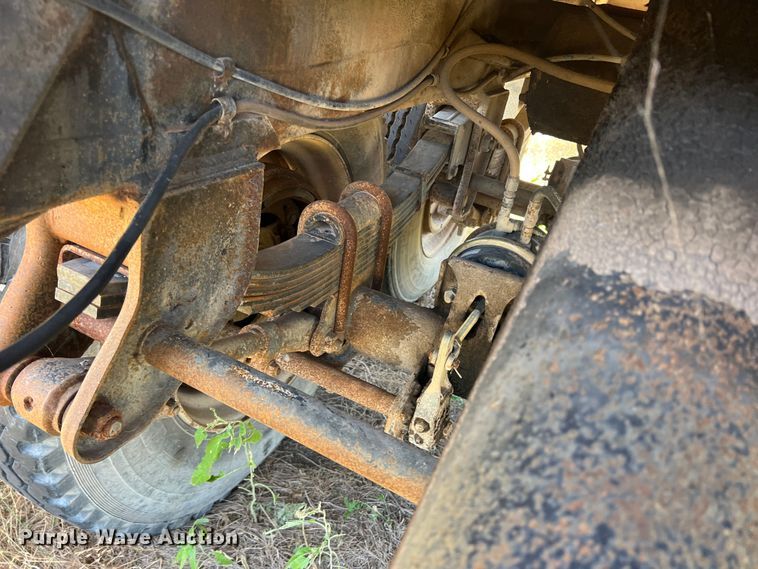 image for item DN3114 1984 Clement  end dump pup trailer