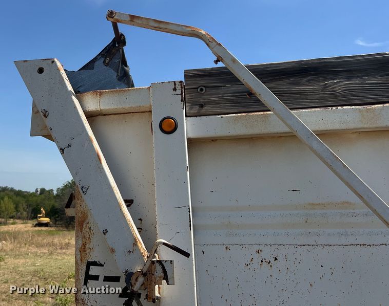 image for item DN3114 1984 Clement  end dump pup trailer