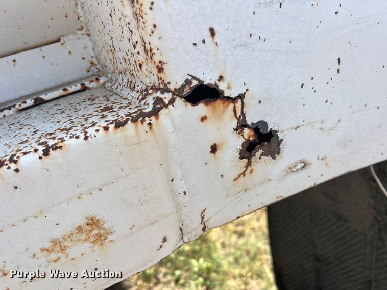 image for item DN3114 1984 Clement  end dump pup trailer