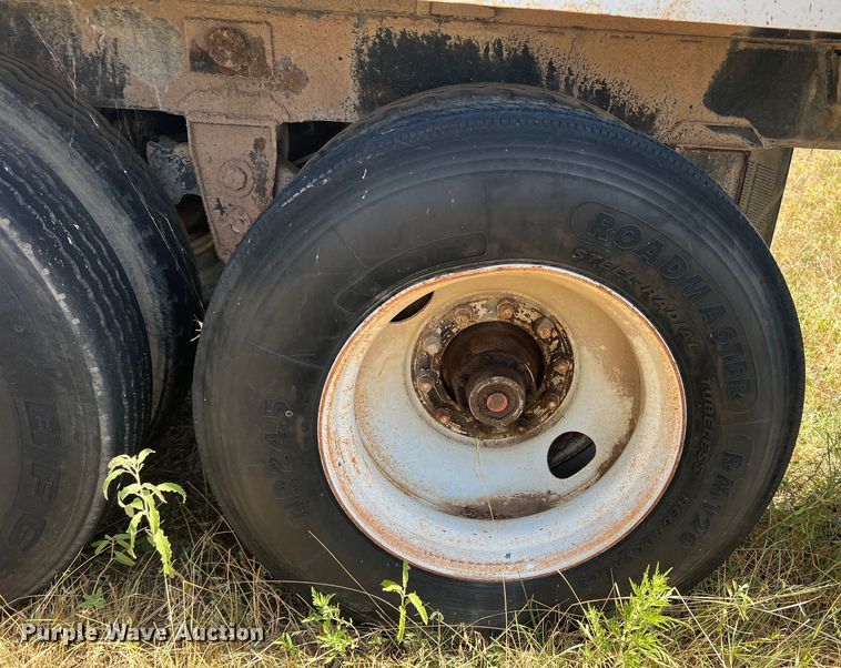 image for item DN3114 1984 Clement  end dump pup trailer
