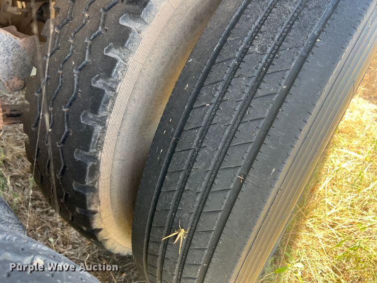 image for item DN3114 1984 Clement  end dump pup trailer