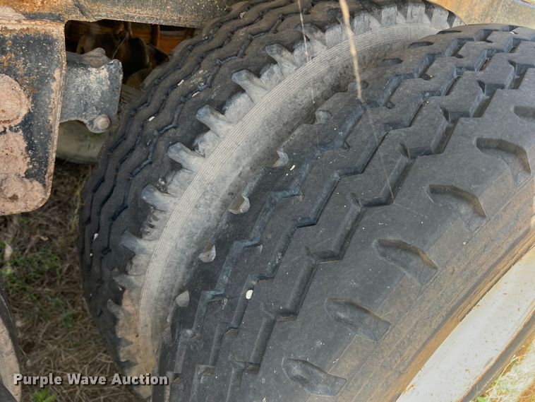 image for item DN3114 1984 Clement  end dump pup trailer