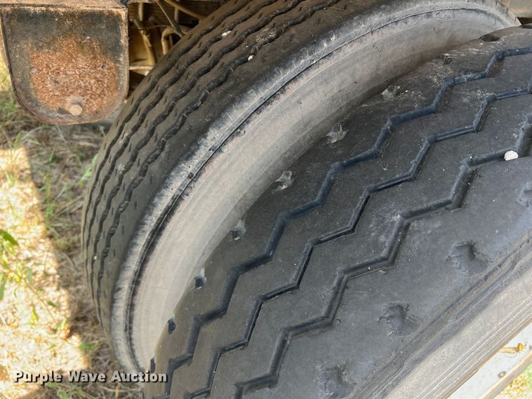 image for item DN3114 1984 Clement  end dump pup trailer