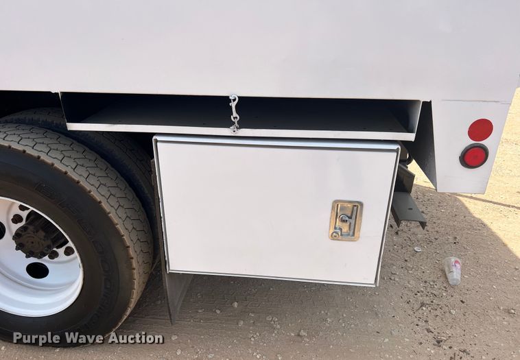 image for item DN3117 2013 Ford F750 Super Duty  forestry bucket truck