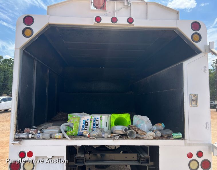 image for item DN3117 2013 Ford F750 Super Duty  forestry bucket truck