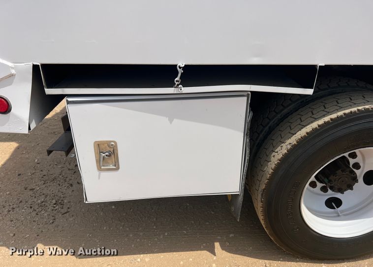image for item DN3117 2013 Ford F750 Super Duty  forestry bucket truck