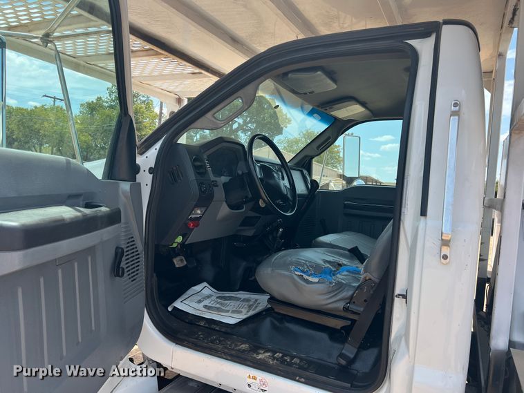 image for item DN3117 2013 Ford F750 Super Duty  forestry bucket truck