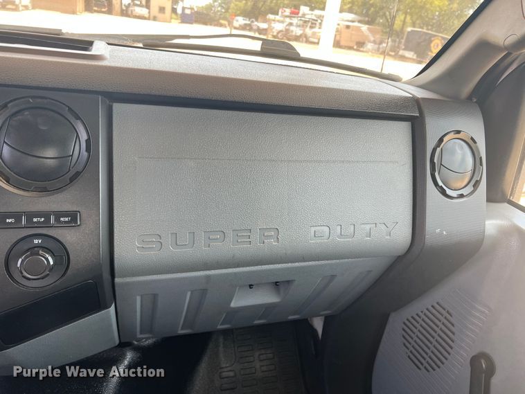 image for item DN3117 2013 Ford F750 Super Duty  forestry bucket truck