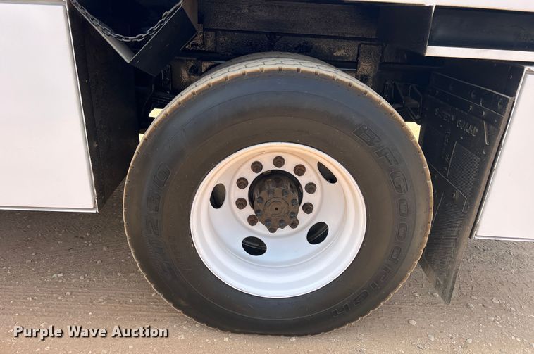 image for item DN3117 2013 Ford F750 Super Duty  forestry bucket truck