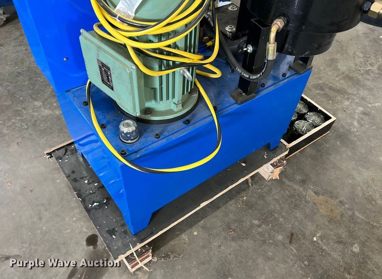 image for item DN3145 Hydraulic hose crimper