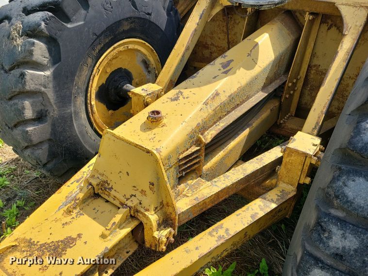 image for item DN4047 Caterpillar 70  scraper