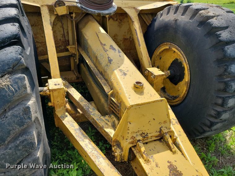 image for item DN4047 Caterpillar 70  scraper