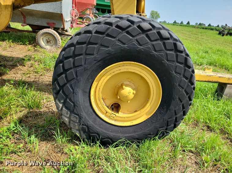image for item DN4047 Caterpillar 70  scraper
