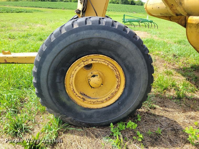 image for item DN4047 Caterpillar 70  scraper