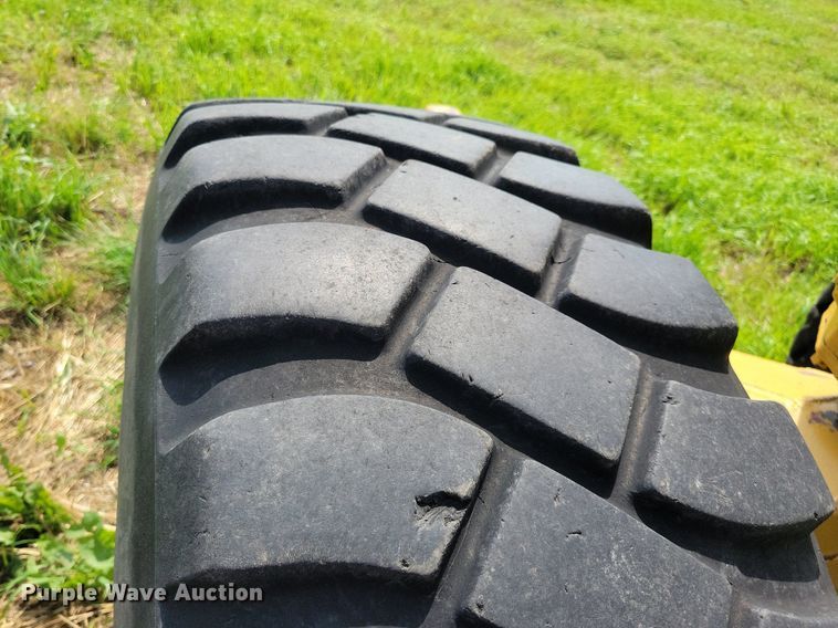 image for item DN4047 Caterpillar 70  scraper