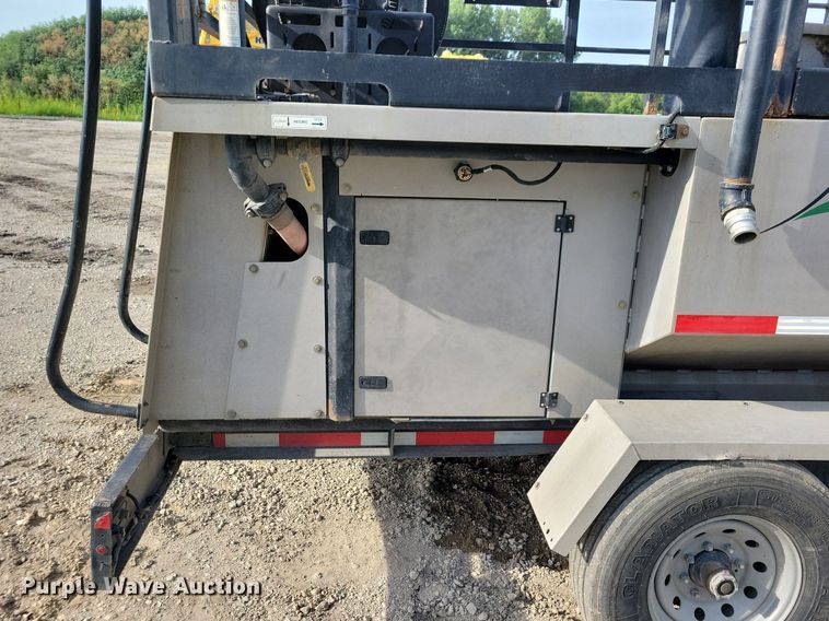 image for item DN4050 2020 Apex XA1200GN-G2  hydroseeder