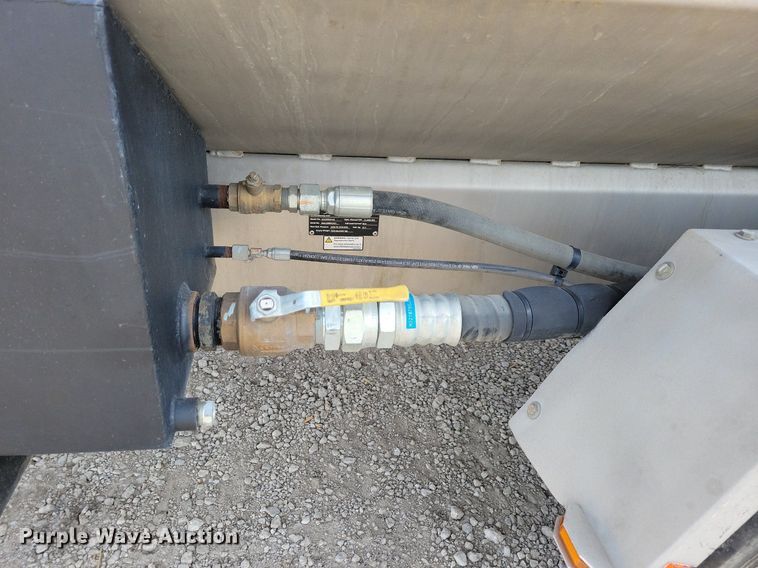 image for item DN4050 2020 Apex XA1200GN-G2  hydroseeder