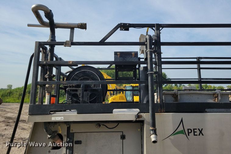 image for item DN4050 2020 Apex XA1200GN-G2  hydroseeder