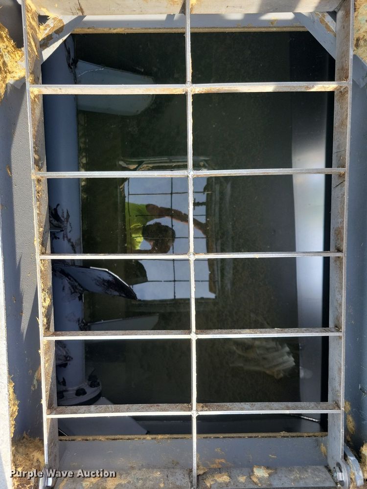 image for item DN4050 2020 Apex XA1200GN-G2  hydroseeder