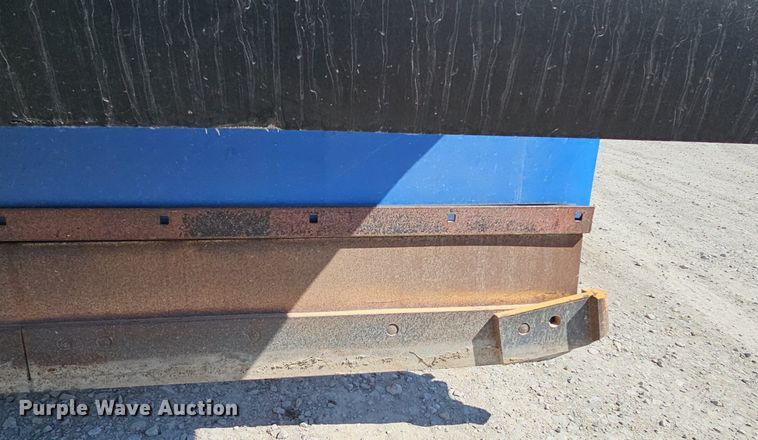 image for item DO2793 2006 Sterling LT9500  dump truck