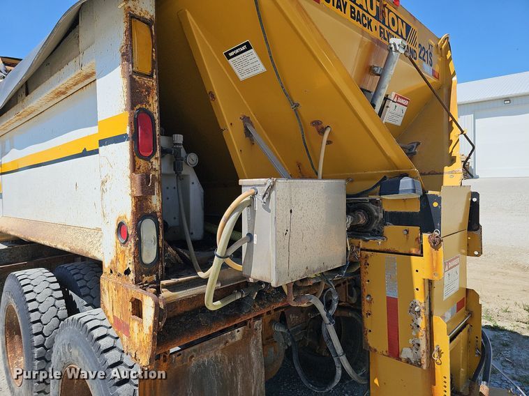 image for item DO2793 2006 Sterling LT9500  dump truck